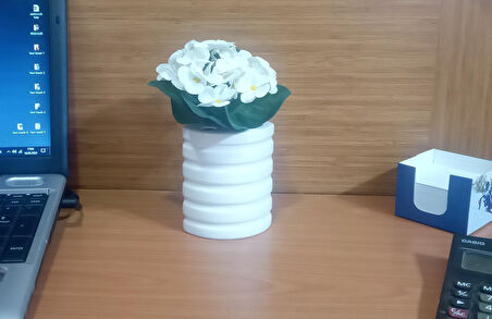 2 ADET VAZO DAHİL,VAZODA ÇİÇEK,BEYAZ YAPAY ÇİÇEK,VAZO DEKORATİF OVAL ÇİZGİLİ 9X6X16CM