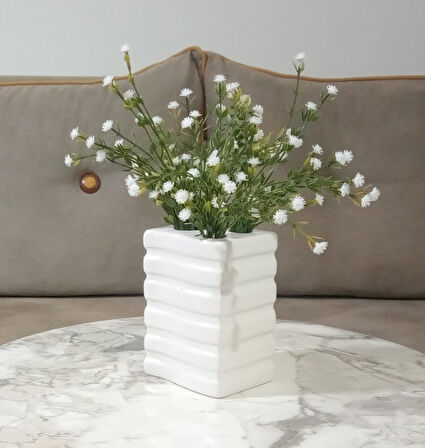 2 ADET VAZO DAHİL,VAZODA ÇİÇEK,BEYAZ YAPAY ÇİÇEK,VAZO DEKORATİF KARE ÇİZGİLİ 8X6X16CM