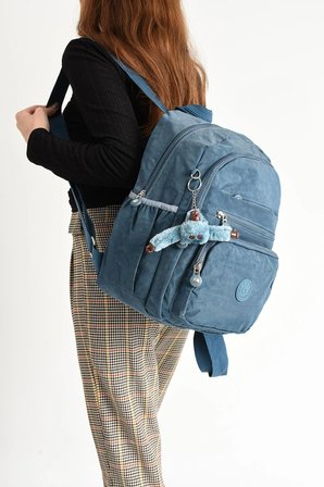 Unisex Ultra Hafif Orta Boy Çok Cepli Su Geçirmez Günlük veya seyahat Sırt Çantası