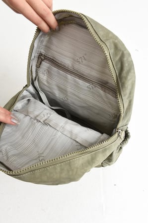 Unisex Su Geçirmez Çok Gözlü Vizon Renk Çapraz Askılı Göğüs ve Sırt Çantası