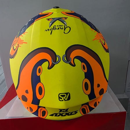 KAPALI KASK AXXIS SARI AHTAPOT VE KORSAN TEMALI XL