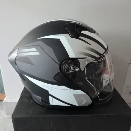 ÇENESİZ KASK JK528-1 MGE VİZÖRLÜ MAT SİYAH GÜMÜŞ M