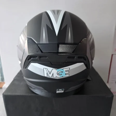 ÇENESİZ KASK JK528-1 MGE VİZÖRLÜ MAT SİYAH GÜMÜŞ M