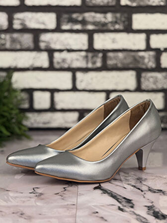 Ghattix B03 Stiletto Topuklu Zarif Şık Kadın Ayakkabı