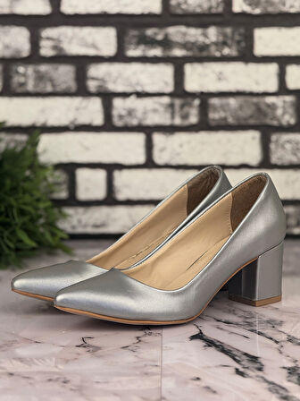 Ghattix B02 Stiletto Topuklu Zarif Şık Kadın Ayakkabı