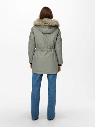 Only Kadın Uzun Kapüşonlu Kürklü Mont Parka - 15213755