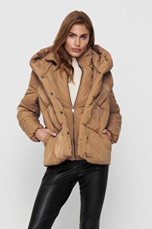 Jack & Jones Karamel Kadın Kapüşonlu Kısa  Mont 15231475