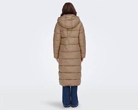 Only Onlcammie X- Long Quilted Coat Otw Kadın Günlük Mont 15267338-TIGERS-EYE Krem