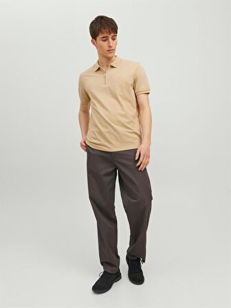 Jack & Jones Polo Yaka Düz Bej Erkek T-Shirt 12236235_JPRBLASCOTT ZIP SS POLO SN