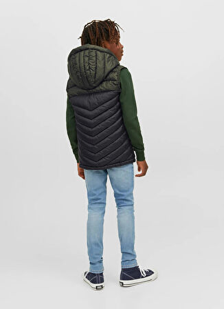 Jack & Jones Haki Erkek Çocuk Kapüşonlu Kolsuz Düz Yelek JJEHERO BODYWARMER HOOD NOOS JNR