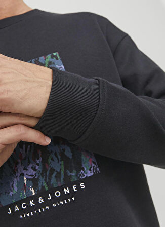 Jack & Jones Bisiklet Yaka Siyah Erkek Sweatshırt 12242366_JORSILVERLAKE SWEAT CREW N