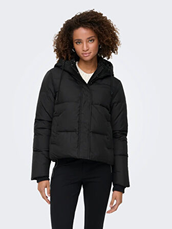 15316455 ONLALICE SHORT DOWN JACKET NOOS OTW