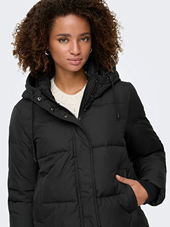15316455 ONLALICE SHORT DOWN JACKET NOOS OTW