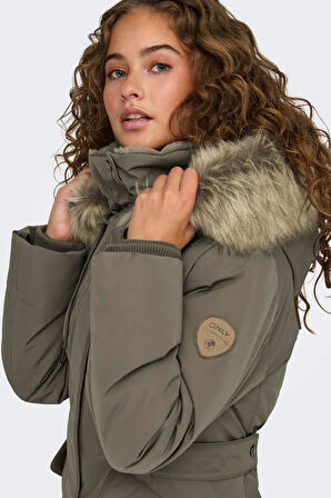 Only Kadın Suni Kürk Kapüşonlu Parka Mont - 15300627