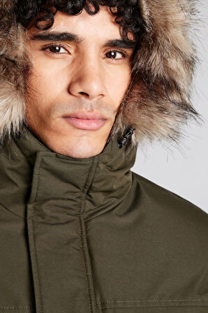 Jack & Jones Erkek Jjstar Rüzgar Geçirmez Kapüşonu Kürklü Parka 12256892 Yeşil