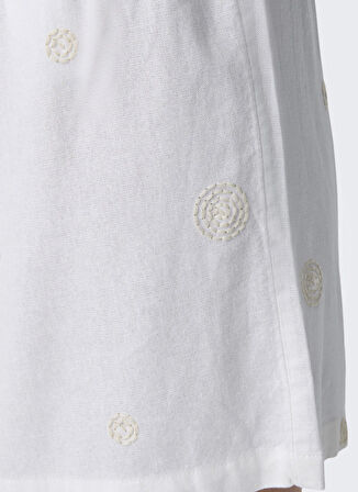 Only Orta Bel Rahat Beyaz Kadın Şort ONLCARO MW LINEN BL EMB SHORTS CC P