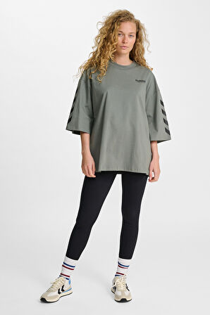 Hummel OVERSIZE WILLY KISA KOLLU TİŞÖRT