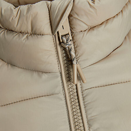 Jack Jones Mont Bradley Light Puffer Collar