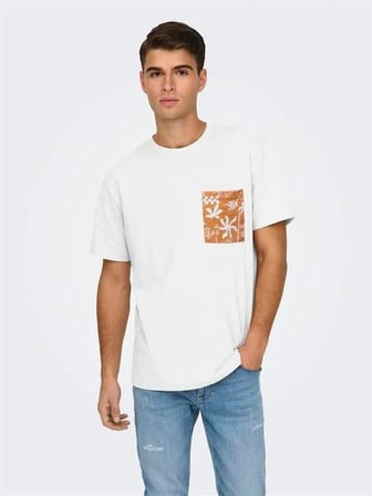 Only & Sons OnsPerry Life Reg Leaf SS Pocket Tee Erkek Tişört Açık Beyaz (22025286)