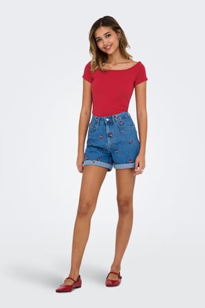 Only Onlluca Regular Fit Madonna Yaka T Shirt Bayan T SHİRT 15369909 KIRMIZI