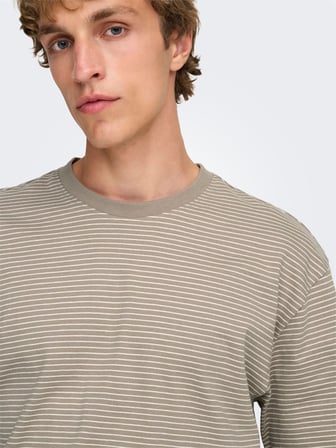 ONSFRED LIFE RLX SS STRIPE TEE NOOS Erkek Brown T-Shirt - 22036384