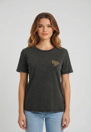 Only ONLLUCY S/S EMB. TOP BOX CC CS JRS Siyah Kadın T-Shirt 15366076