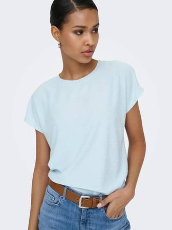 Only Onlmolly S/S O-Neck Dobby Top Jrs Kadın T-shirt 15368563