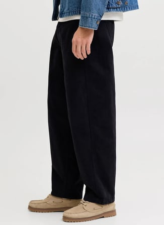 Jack & Jones Siyah Erkek Geniş Fit Chino Pantolon 12292206 JPSTEVAN JETT CHINO LN