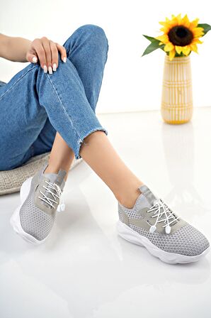 Lastik Bağcıklı Fileli Gri Spor Ayakkabı