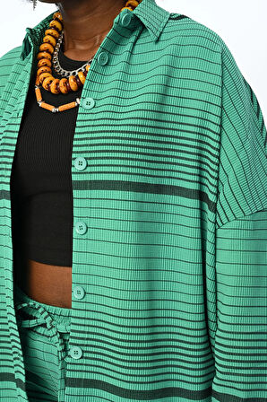 Yatay Çizgi Desenli Oversize Kesim Gömlek