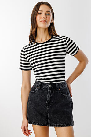 Kadın Çizgili Kısa Kollu T-shirt ÇİZGİLİ-T-SHIRT