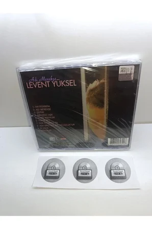 Levent Yüksel adı menekşe albüm