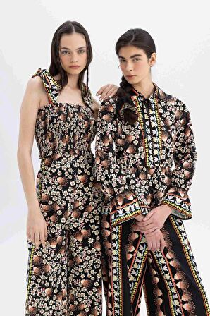 DeFacto Lug Von Siga x DeFacto Oversize Desenli V Yaka Poplin Uzun Kollu Bluz C1131AX24SMBK81