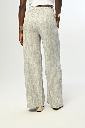 KADIN BOL PAÇA BELİ LASTİKLİ BEYAZ-LACİ PANTOLON