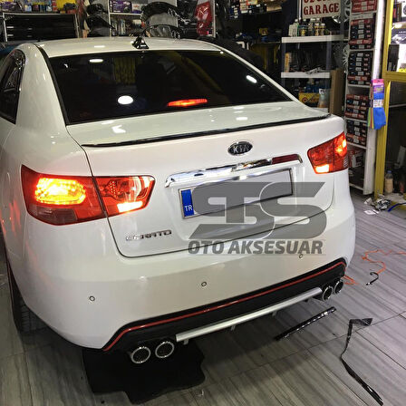  Kia Cerato  Piano Black Bagaj Üstü Spoiler Bagaj Çıtası