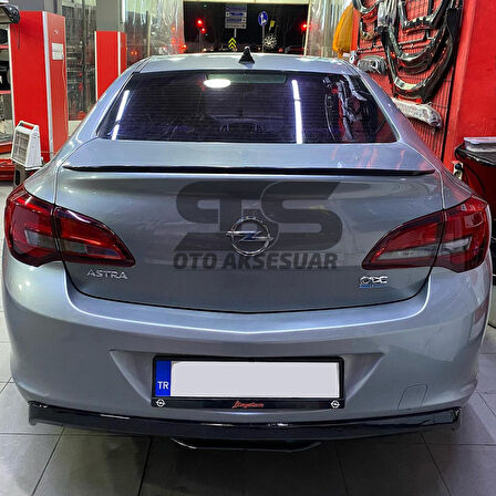  Opel Astra J Sedan Kasa Bagaj Üstü Slim Spoiler Piano Black Parlak