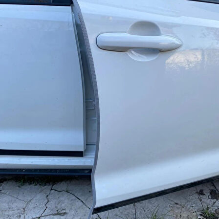 Oto Araç Kapı Koruma Fitili 5metre Parlak Gri Renk Çarpma Çizilme Önleyici Fitil