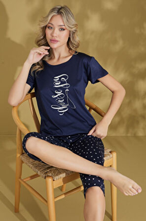Kadın Desenli Bisiklet Yaka Düğmesiz Pamuklu Yazlık Kısa Kol Kapri Pijama Takımı