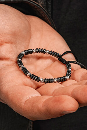Siyah Hematit Taşlı Ayarlanabilir İpli 925 Ayar Gümüş Detaylı Erkek Bileklik