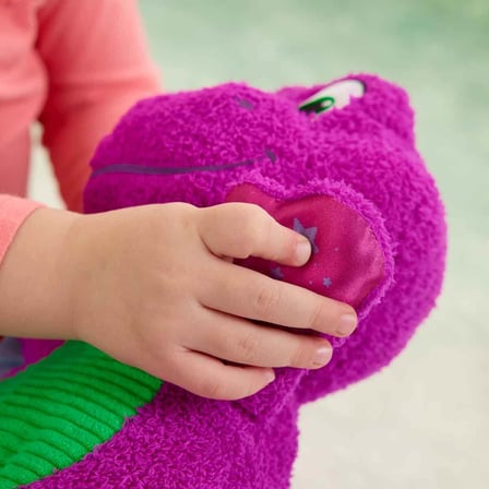 Fisher Price Barney Duyusal Peluş 32 cm HYG89