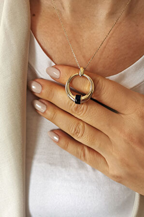 Siyah Mineli Bombeli Altın Kolye