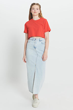 Standart Fit Normal Kesim %100 Pamuk Bisiklet Yaka Crop Tişört