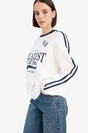 DeFacto Coool Oversize Geniş Kalıp Bisiklet Yaka Baskılı Kalın Kumaş Sweatshirt D5957AX25SPWT32