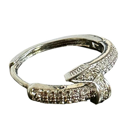 Uretti - İREM 3914 Zirkon Taşlı Çivi Model Çelik Küpe