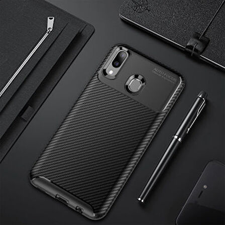 Samsung Galaxy M20 Kılıf Karbon Desenli Esnek Yüksek Kaliteli Meteryalden Üretilmiş Silikon Kapak RYC/Negro