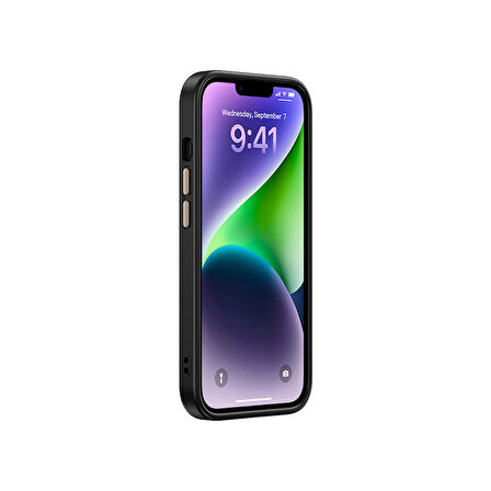 İphone 15 Pro Kılıf Karbonfiber Görünümlü ve M-Safe Şarj Özellikli Defenze Premium Kapak