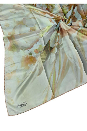 Emilya Rayon Çiçek Desenli Eşarp 90x90 cm
