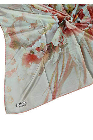 Emilya Rayon Çiçek Desenli Eşarp 90x90 cm