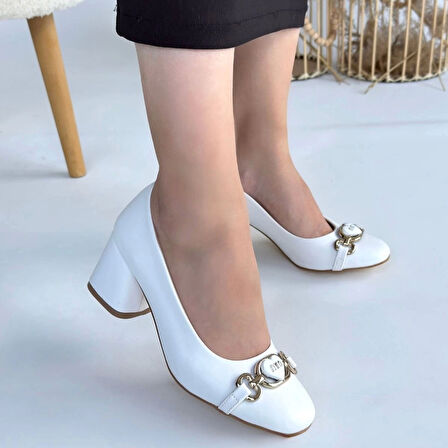 BİÇOMİ Lucky Beyaz Cilt Topuklu Ayakkabı