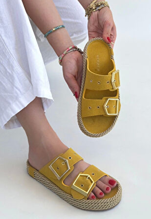 BİÇOMİ Loera Sarı Nubuk Çift Tokalı Terlik